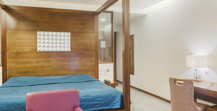 Hotel Jaisamand Island Resort