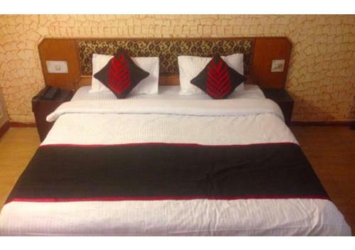 Hostal Deluxe Stay At Mall Road (200m From Church)