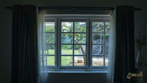 Bed & Breakfast Pembroke Villa - An Ecorganic Farmstay