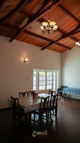 Bed & Breakfast Pembroke Villa - An Ecorganic Farmstay