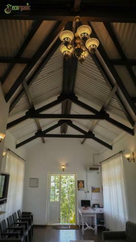 Bed & Breakfast Pembroke Villa - An Ecorganic Farmstay
