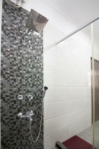 Villa Serene By Vista Rooms
