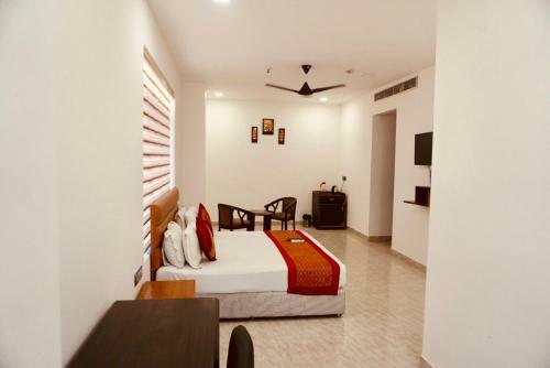 Amora Hotel Dwarka