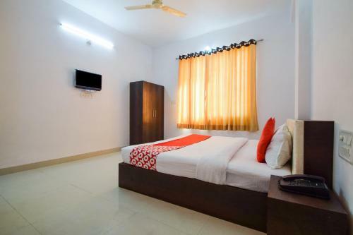 Oyo 27014 Hotel Badam Palace