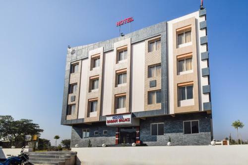 Oyo 27014 Hotel Badam Palace