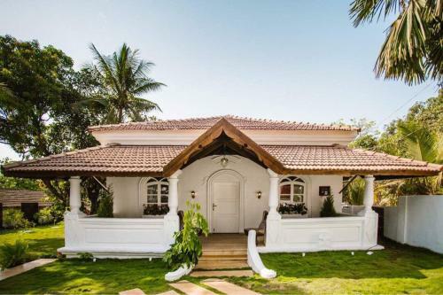 4 Bhk Luxury Villa With Private Swimming Pool