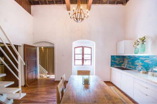 4 Bhk Luxury Villa With Private Swimming Pool