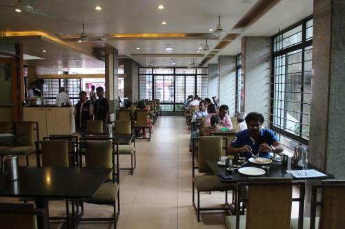 Hotel Suvarn Mandir