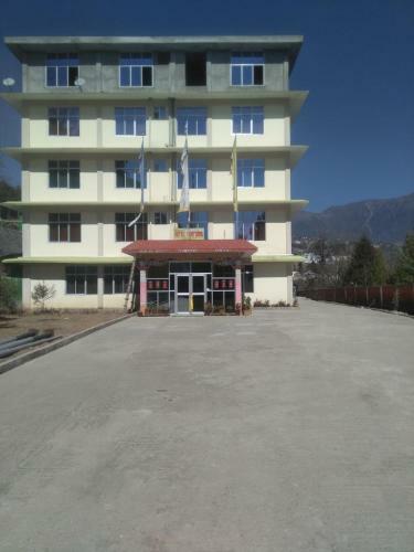 Hotel Vamoosetrail Tawang(1)