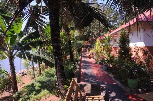 Hotel Kandamath Heritage Resort