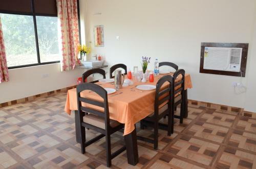 Hotel Motibagh Resort