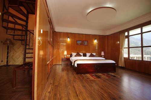 Hotel Udaan Alpine Village Resort
