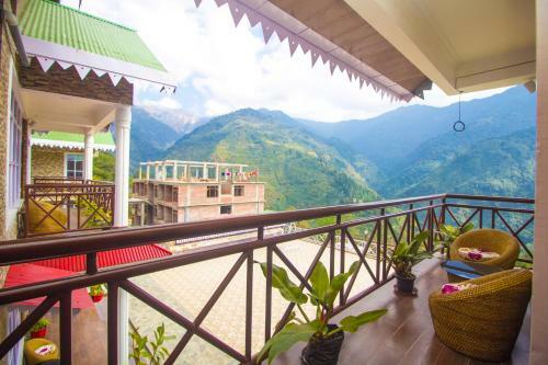 Hotel Udaan Alpine Village Resort