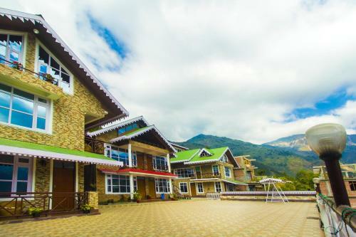 Hotel Udaan Alpine Village Resort