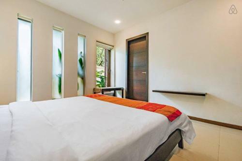 Aqua Sol Luxury Villa