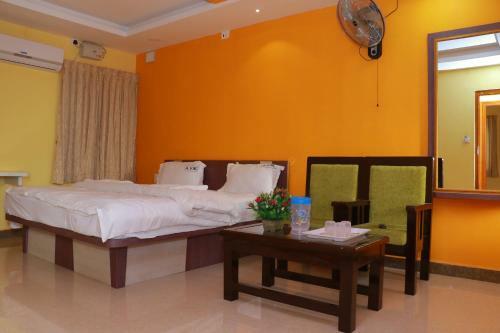 Hotel Avm Residency