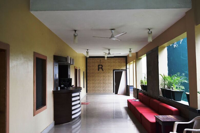 Hotel Ritumbhara Resort