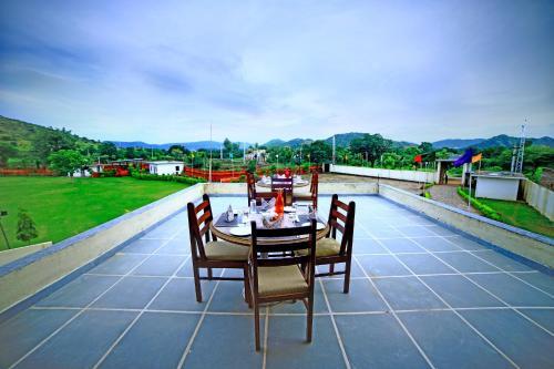Hotel Dreams Resort Udaipur