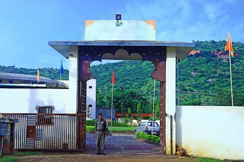 Hotel Dreams Resort Udaipur