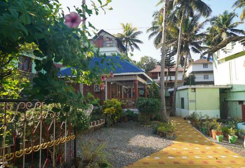 Hotel New Heaven Beach Resort