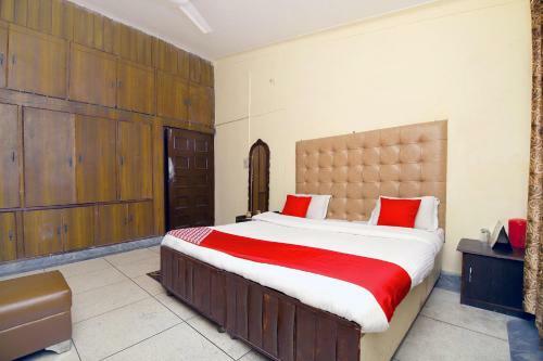 Oyo 8670 Hotel Usha Palace