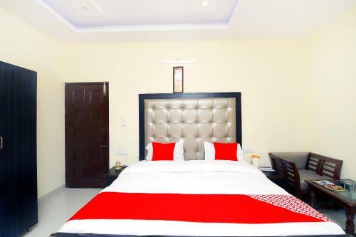 Oyo 8670 Hotel Usha Palace