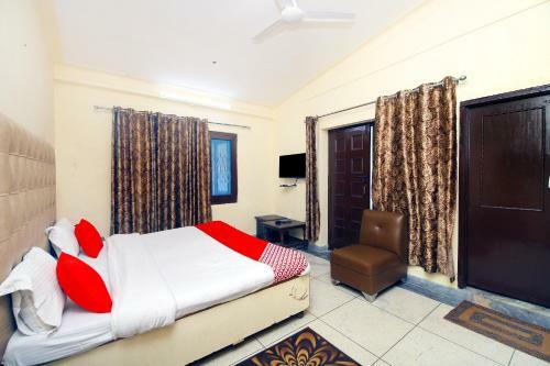Oyo 8670 Hotel Usha Palace