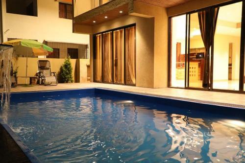 Luxury Pool Villa Malavali