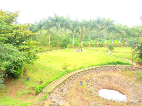 Hotel Giriraj Farm Hill Resort