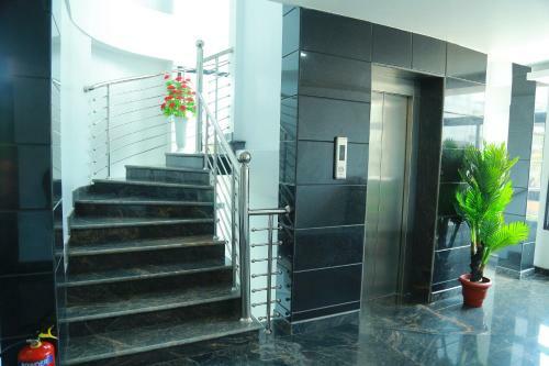 Hotel Aarya Bhavan Residency