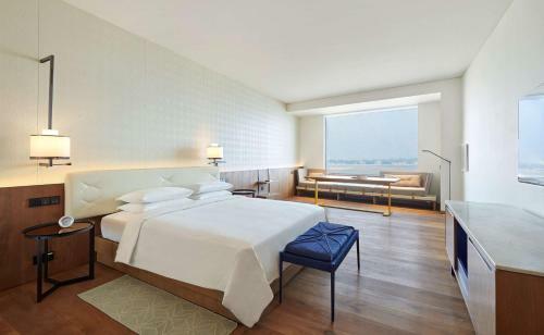 Hotel Andaz Delhi Aerocity- Concept By Hyatt