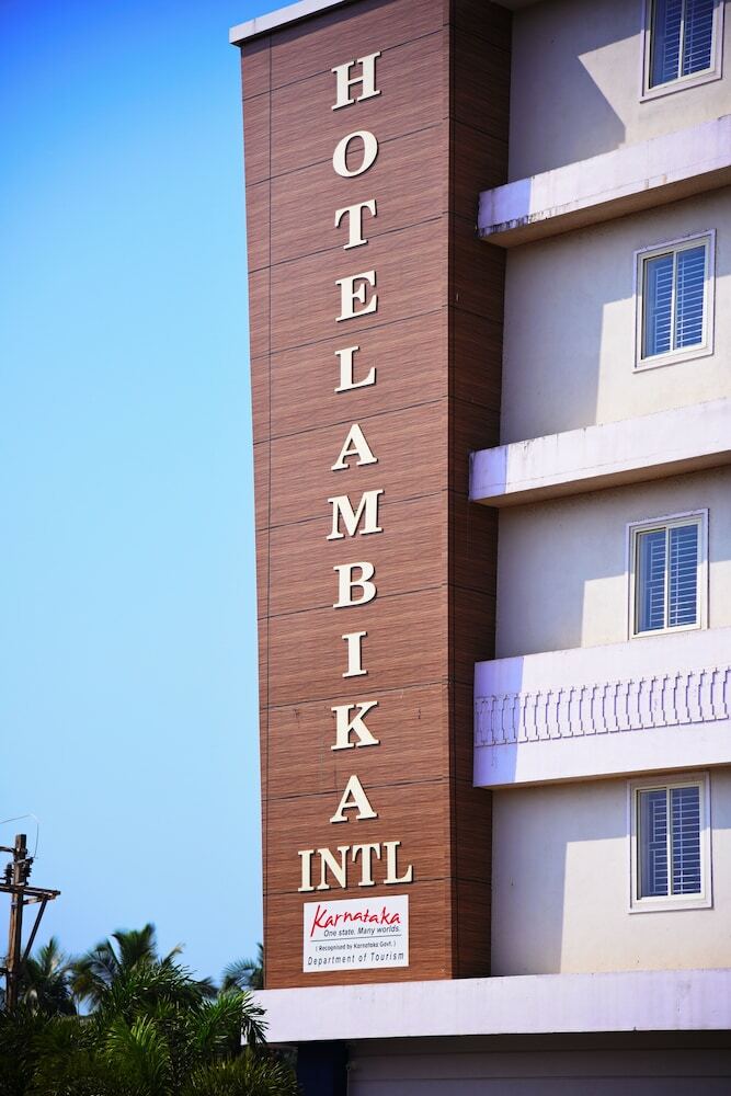 Hotel Ambika International Byndoor