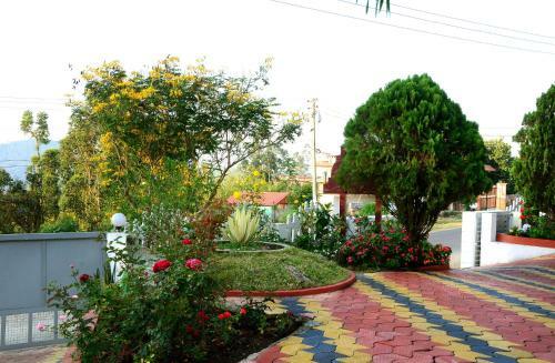 Hotel Lakezone Holiday Resort