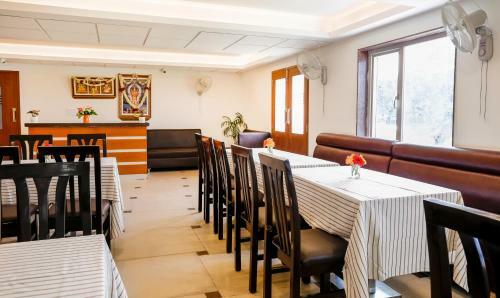 Hotel Treebo Trend Akshaya Mahal Inn