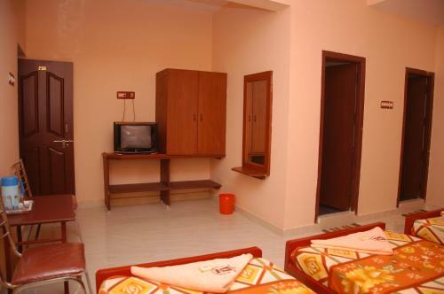 Hotel Venkkatramanaa Residency