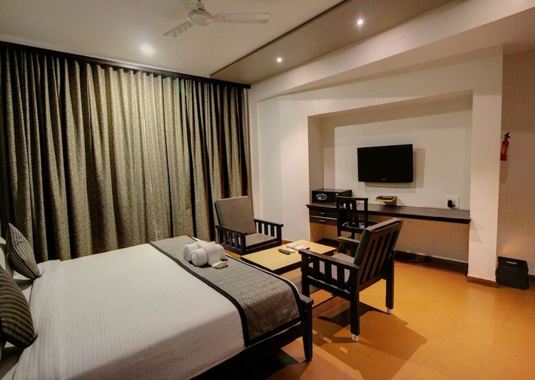 Hotel Damanganga Valley Resort