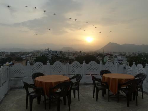 Hotel Gharaunda Guest House