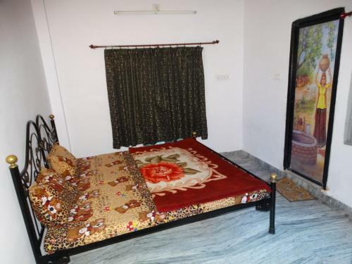 Hotel Gharaunda Guest House