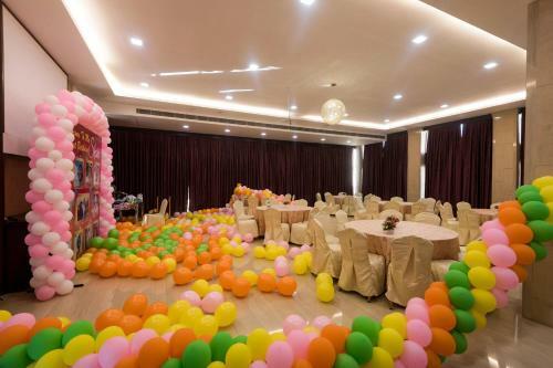 Golden Chariot Vasai Hotel