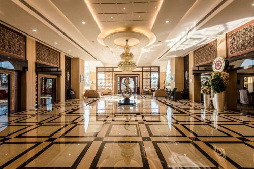 Golden Chariot Vasai Hotel