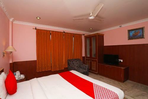 Hotel Oyo 18681 Amrapalli Resorts