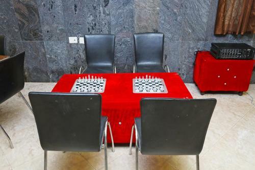 Hotel Oyo 18681 Amrapalli Resorts