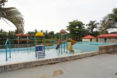 Hotel Oyo 18681 Amrapalli Resorts