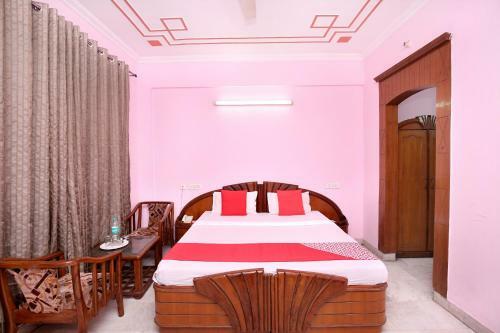 Oyo 14754 Hotel Ashish