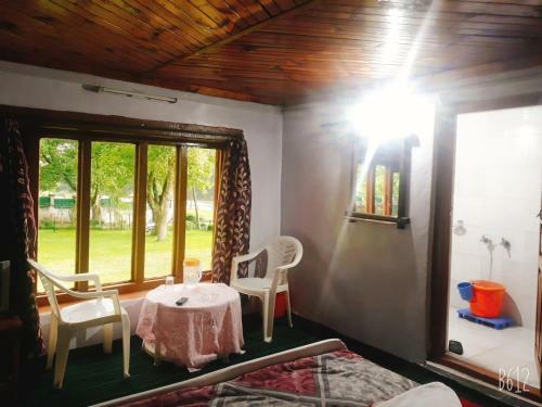 Hostal Zebrina Guest House Pahalgam