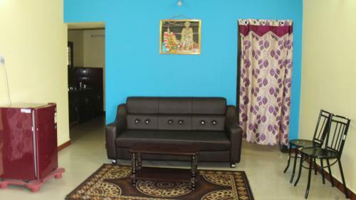 Srirangam Service Apartments