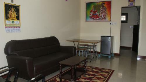 Srirangam Service Apartments