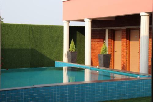 Hotel Swosti Chilika Resort