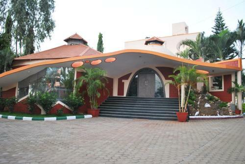 Hotel Grand Maurya And Resorts