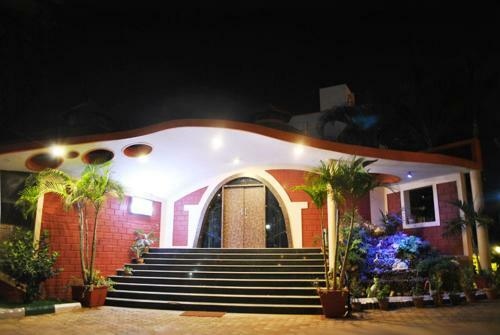 Hotel Grand Maurya And Resorts